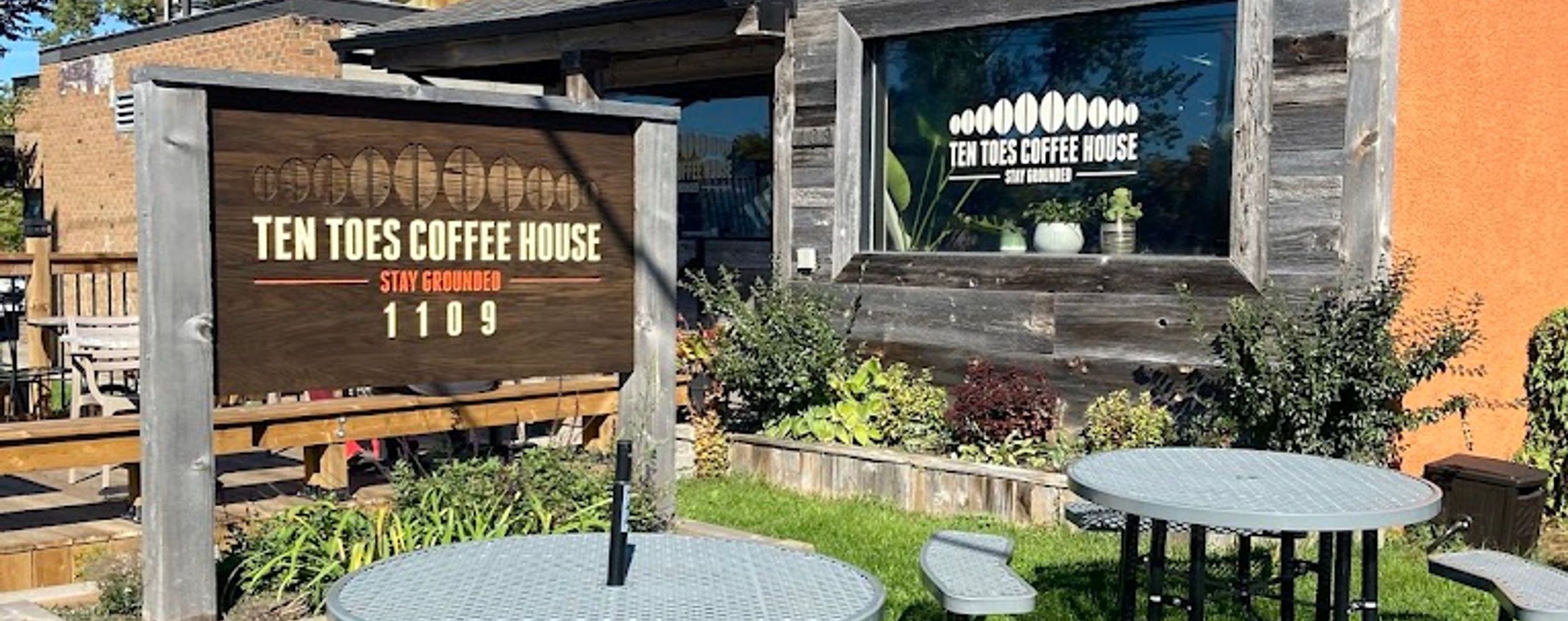Ten Toes Coffee House — specialty coffee shop in Ottawa