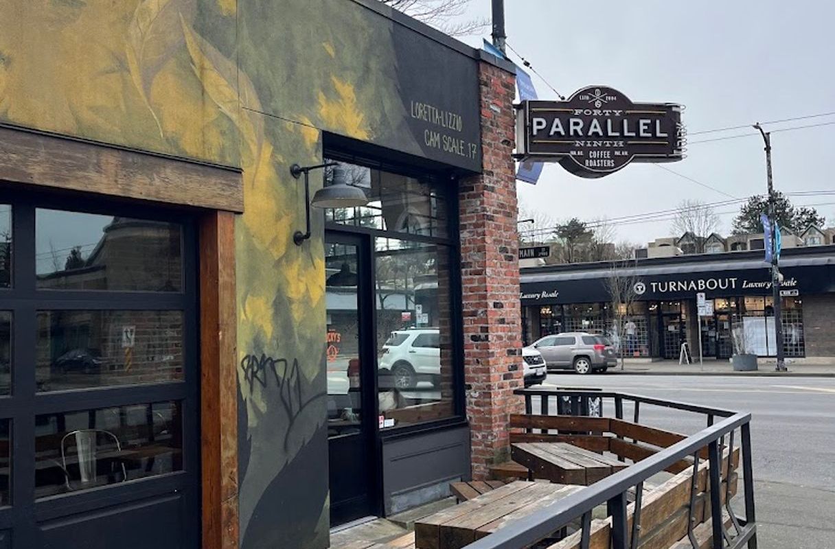 49th Parallel Café & Lucky's Doughnuts - Main Street — specialty coffee shop in Vancouver