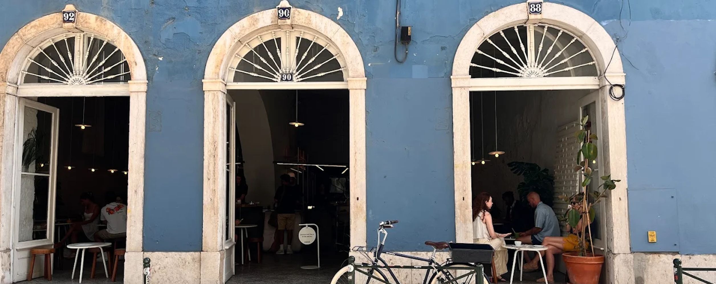 Comoba — specialty coffee shop in Lisbon