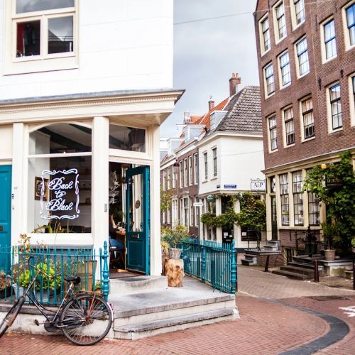 Amsterdam — photo 1 of 4