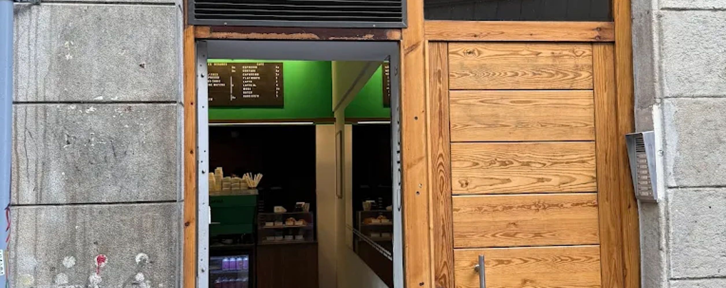Dalston Coffee — specialty coffee shop in Barcelona