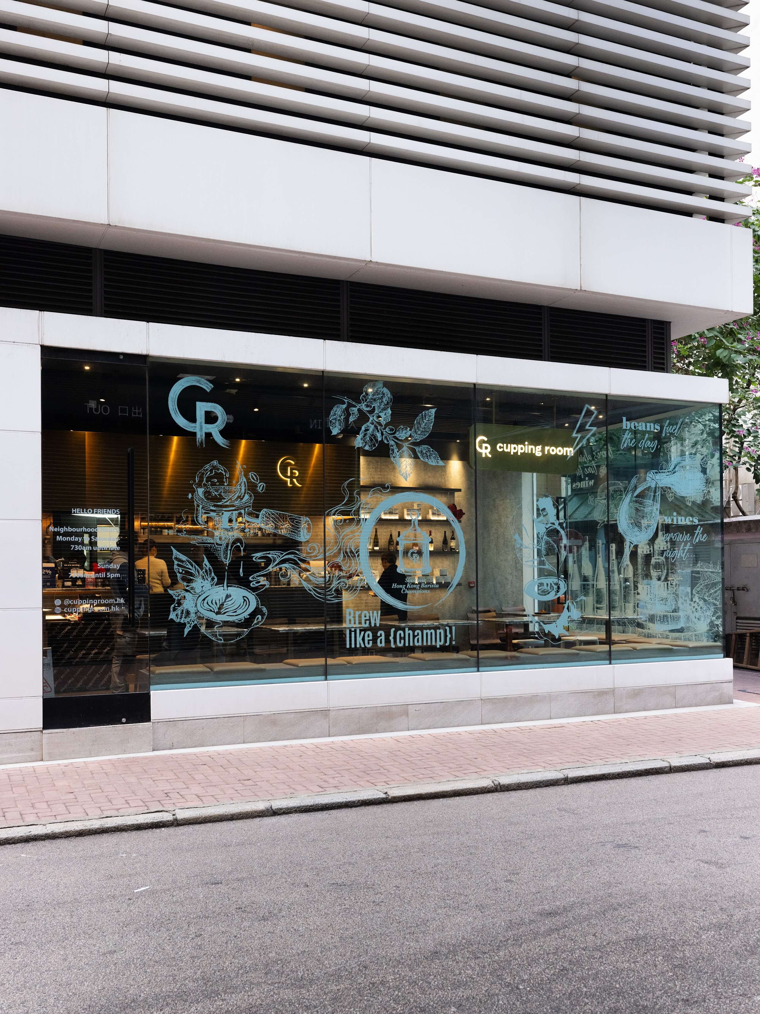 Hong Kong — photo 1 of 4
