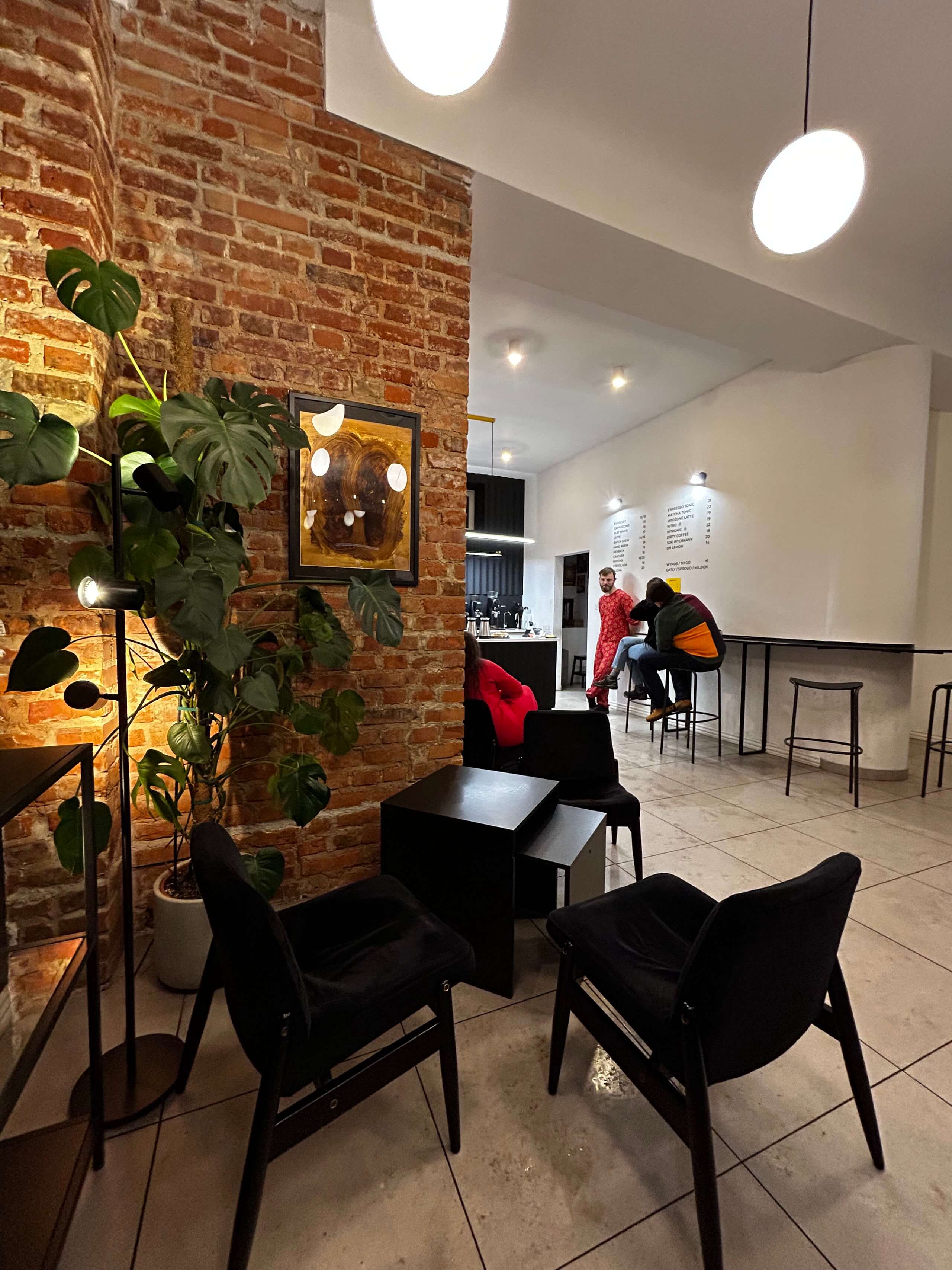 Dobra Materia — specialty coffee shop in Warsaw